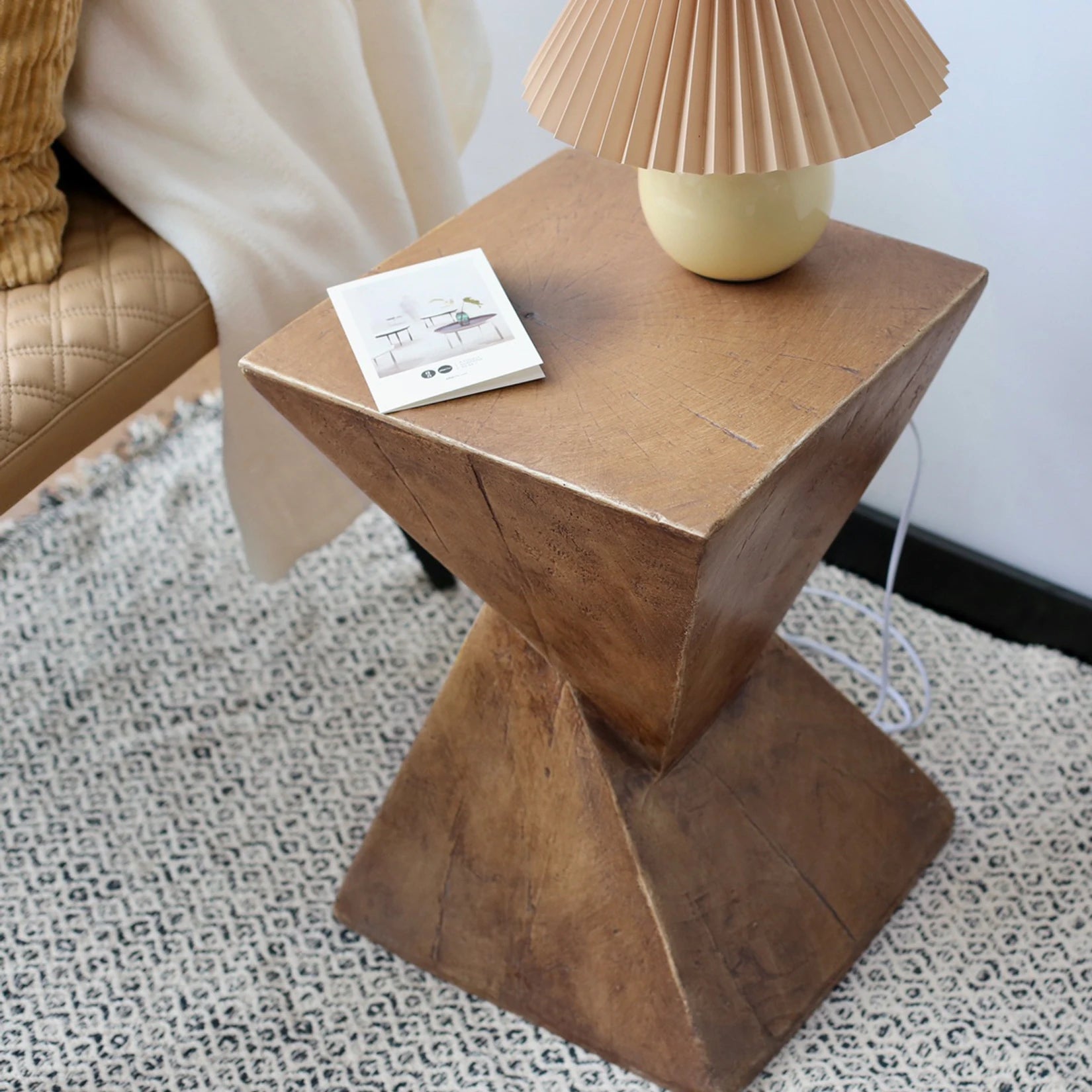 Table d’appoint design Orka